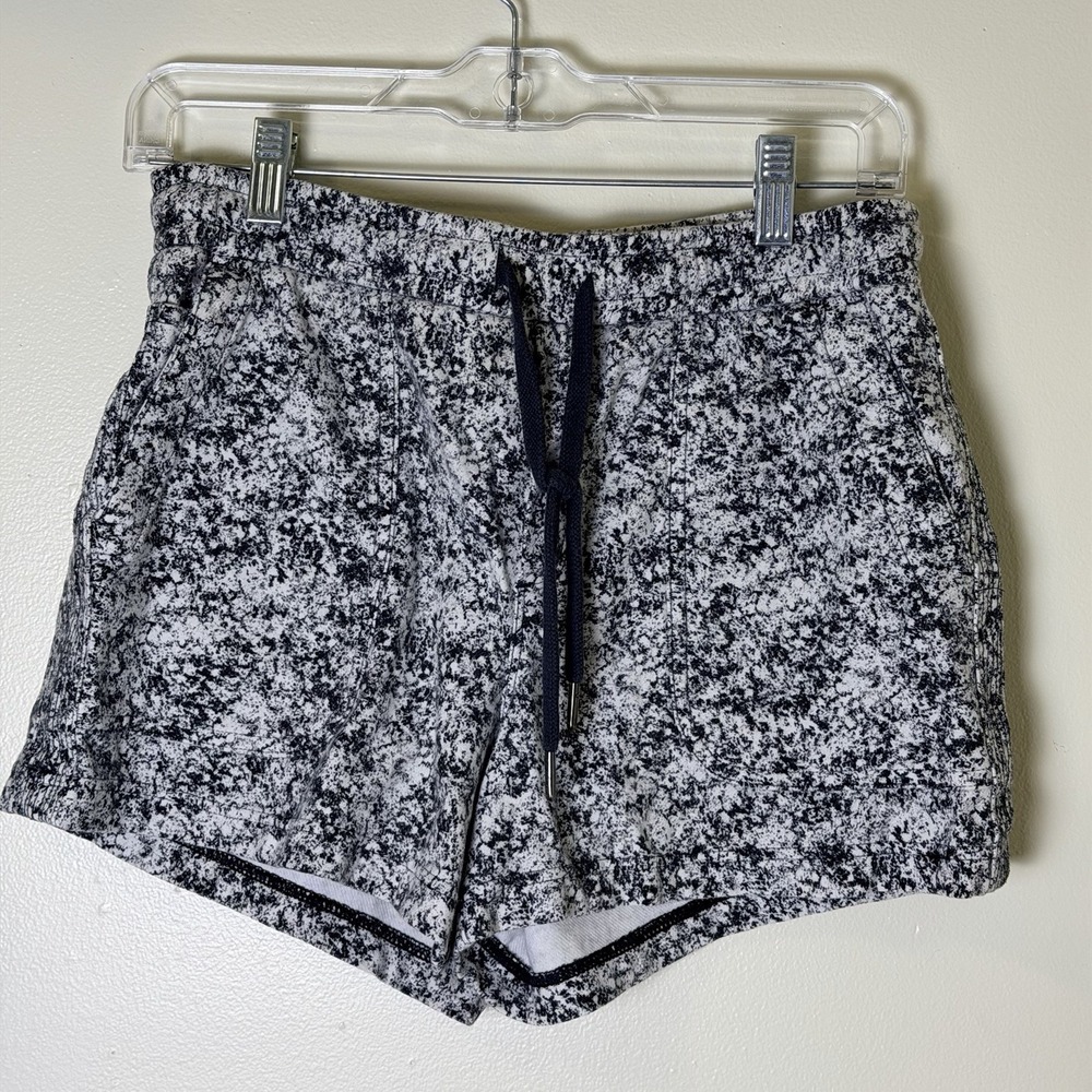 Athleta Shorts Womens Small Gray French Terry 3.5 Inseam Relaxed Sweat
